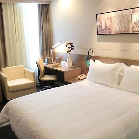 Jinjiang Inn Select Xining West Wusi Road New Hualian Square Exterior photo