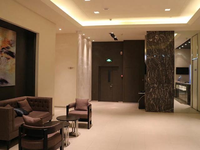 Jinjiang Inn Select Xining West Wusi Road New Hualian Square Exterior photo